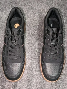 Man's Sneakers & Athletic Shoes Tommy Hilfiger Loven Sz-12 - Picture 1 of 7
