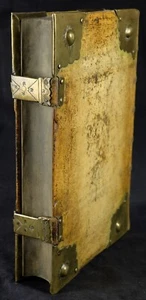 LIBRO NON LIBRO TRAPPOLA NASCONDIGLIO SEGRETO COFANETTO FOLIO COPERTINA CHIUSURE 17. JH - Foto 1 di 12