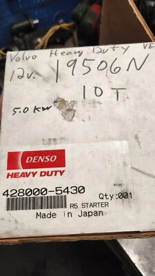Arrancador Denso 428000-5430 OEM de 12 voltios 10 dientes para camión pesado Volvo. Foto 1 de 4