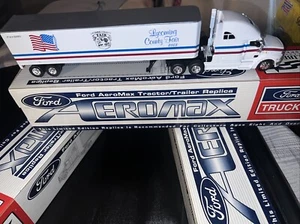 FORD AEROMAX TRACTOR/TRAILER REPLICA DIE CAST METAL 1:64 SCALE NEW W/ Box 31032 - Picture 1 of 12