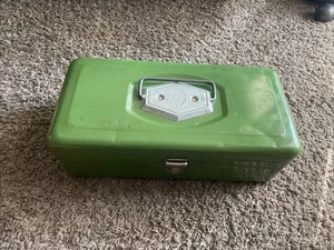 CAJA DE APAREJOS DE PESCA VINTAGE ANTIGUA PAL METAL VERDE 13,5" EE. UU. - Imagen 1 de 16