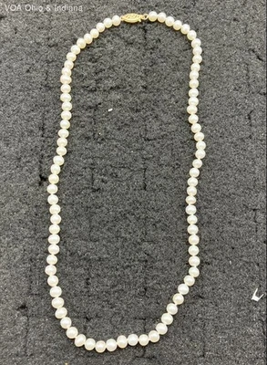 Real Pearl Necklace w 14k Yellow Gold Clasp 18" DCP Brand - Image 1 of 4