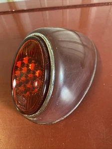1955 - 1961 VW VOLKSWAGEN BEETLE BUG RIGHT HAND HELLA SNOWFLAKE LENS TAIL LIGHT - Picture 1 of 10