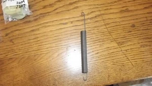 WP99002598 Maytag Dishwasher Door Spring used 1 spring ae - Picture 1 of 1