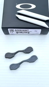 AUTHENTIC Genuine Oakley Radarlock Replacement Ear Sock & Nosepad WhiteOO9182 - Picture 1 of 3