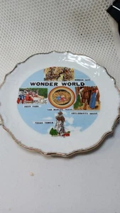 Wonder World 8" Vintage Decorative Plate - Picture 1 of 3