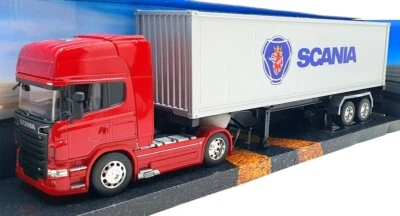 Welly 1/32 Scale 32671S-W - Scania V8 R730 Truck - Red/Silver - Image 1 of 4