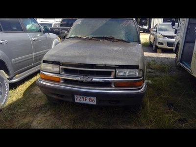 Driver Left Headlight Chevrolet Fits 98-05 BLAZER S10/JIMMY S15 1147794 Foto 1 de 4