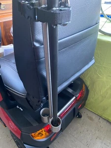 Supporto Per Bastoni Da Passeggio E-Mobil Con Capsule Più Ampie - Foto 1 di 5