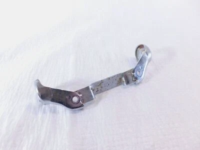 Soporte de montaje indicador de señal de giro delantero 84-99 Yamaha Virago 700 750 1100 XV750 Foto 1 de 4