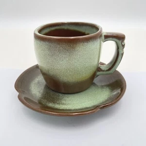 Taza y platillo Frankoma Plainsman Prairie verde - taza 5C y platillo 5E - Imagen 1 de 10