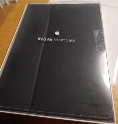 Apple 10.5" Smart Cover Case - Black - Image 1 of 3