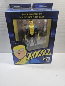Invincible Volume 1 : 20th Anniversary Mark Grayson B-A-M Exclusive No Book - Picture 1 of 15