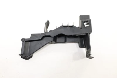 Cubierta deflector de aire delantero izquierdo Ford Transit Connect 2014-2023 OEM DT11R02477AB Foto 1 de 4