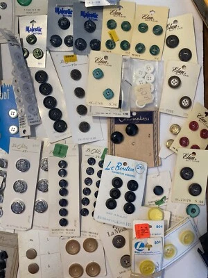 Vintage Lot of 113 New On Cards Vintage LeChic, Majestic, Elan, Gold, Buttons - Image 1 of 4