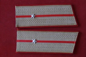 Leutnant Offizier UdSSR Schulterklappen Schulterstücke Armee Армия СССР 113 - Picture 1 of 3
