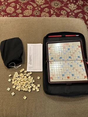 Vintage Scrabble Travel Edition Crossword Game in  Case 2001 Retro (TD) - Image 1 of 4