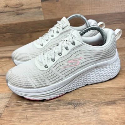 Skechers GO -RUN Womens Size 8 Beige / Pink  SN 129600 Sneakers - Image 1 of 4