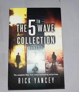 5th Wave Collection by Rick Yancey (2017, Trade Paperback / Trade Paperback) - Picture 1 of 5
