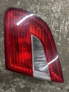 Original Skoda Superb MK2 3T - Heckklappenleuchte Fahrer hinten links innen 3T5945108 - Bild 1 von 6