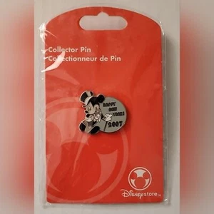 Disney Collectible Pin Disney Store 2007 Happy New Year Mickey Mouse. - Picture 1 of 2