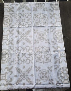 Bellora Italy Linen / Cotton Blend Table Runner Cream & Taupe Azulejo Tile - NEW - Picture 1 of 5