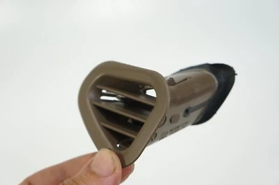 06-2011 salpicadero lateral izquierdo mercedes w164 gl450 gl320 aire acondicionado marrón tostado Foto 1 de 4