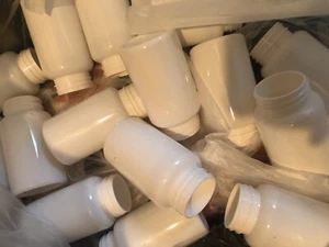 20 6.67oz White Plastic Bottle W/ Non Dispensing Cap - Picture 1 of 5