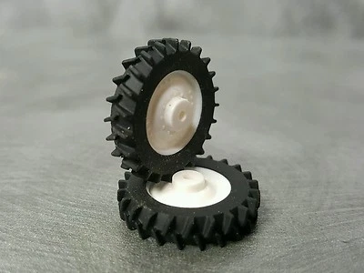 1/64 Farm custom scratch FWA 320/80R38 tractor tires white rims (1 pair) - Image 1 of 4