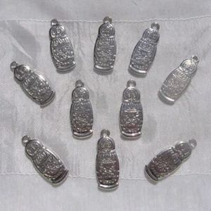LOT DE 10 BRELOQUES PENDENTIFS POUPEE RUSSE MATRIOCHKA PERLES ARGENTÉES *B324 - Picture 1 of 3