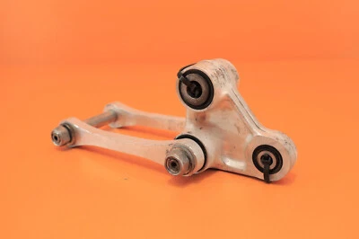 1997 97 CR250R CR250 Rear Shock Linkage Uni Trak Cushion Arm Relay Rod Pivot - Image 1 of 4