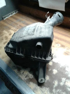 2008-2012 Chevy Colorado GMC Canyon Air Cleaner Filter Box 2.9L 3.7L Only - Imagem 1 de 4