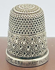 Sterling Silver Henry Griffith & Sons Thimble 2.1cm high Signed Circa 1928 GC - Picture 1 of 12
