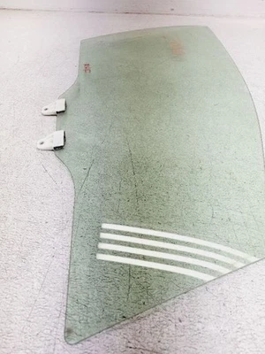 2013-2014 Subaru XV Crosstrek Front Passenger Door Window Glass 277-59277R - Image 1 of 4