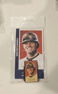 MLB Houston Astros Craig Biggio Commemorative Pin / Medal Brand New HOF Bagwell - Picture 1 of 3