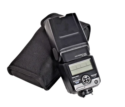 Olympus FL 600R Shoe Mount Electronic Flash - Image 1 of 4