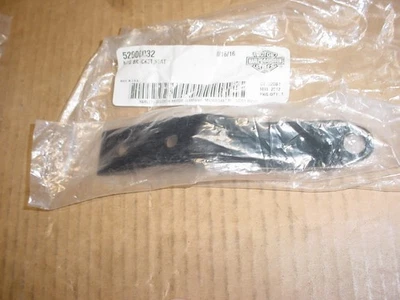 Soporte de montaje de asiento delgado Softail Harley Davidson 2012-2016 52000032  Foto 1 de 2