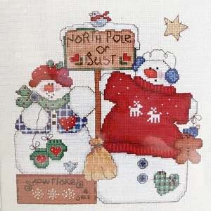 Diseños para la Aguja Kit Punto de Cruz Contado MUÑECOS DE NIEVE TRADICIONES NAVIDEÑAS - Imagen 1 de 3