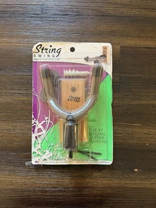Appendiabiti per chitarra a parete String Swing CC01K - Oak sigillato in fabbrica nuovo - Foto 1 di 5