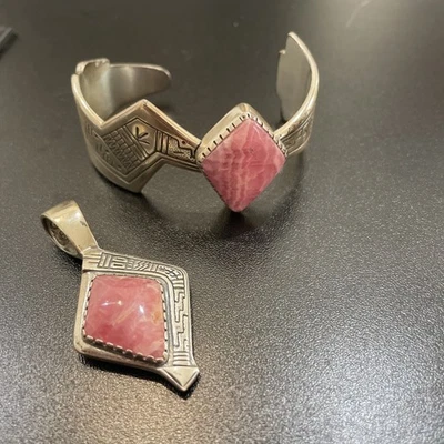Roderick & Marilyn Tenorio Sterling Pink Rhodochrosite Heavy Cuff & Pendant Set - Image 1 of 4