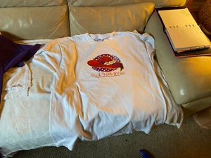 Red hat diva T-shirt and size large brand new - Picture 1 of 1