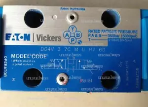 NUOVO ONE VICKERS DG4V-3-7C-M-U-H7-60 DG4V 3 7C M U H7 60 - Foto 1 di 1