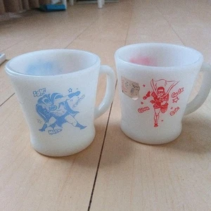 Fire-King Batman & Robin Mugs (Set of 2) - Picture 1 of 12