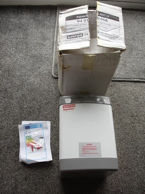 Aquarius AU7/3  Undersink Water Heater 94010008 3KW 7Litre - Image 1 of 4