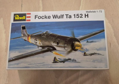 Flugzeug - Modellbausatz -Revell - Focke Wulf Ta 152 H  - 1/72 - OVP - Bild 1 von 3