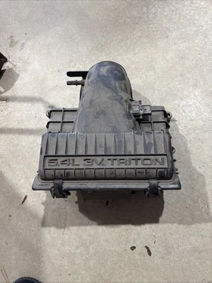 Filtro de aire Ford F150 2005-2008 5,4 litros 3 válvulas carcasa purificador de aire Foto 1 de 4