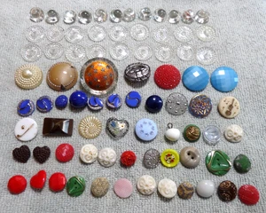 80 Vintage Antique Glass Buttons VARIOUS SIZES SHAPES COLORS PATTERNS - Picture 1 of 23