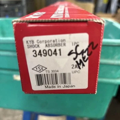 KYB Shock Absorber 2006-2013 BMW 328i,335i 128i,135i 328i xDrive,335i xDrive - Image 1 of 2