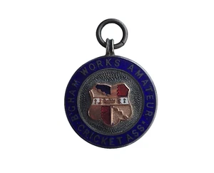 1927 Birmingham Works Amateur Cricket Association Medalla Esmalte de Plata/Llavero Q419 - Imagen 1 de 3