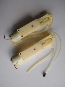 Modellbau - Drei Wasserpumpen (E1) - Bild 1 von 3